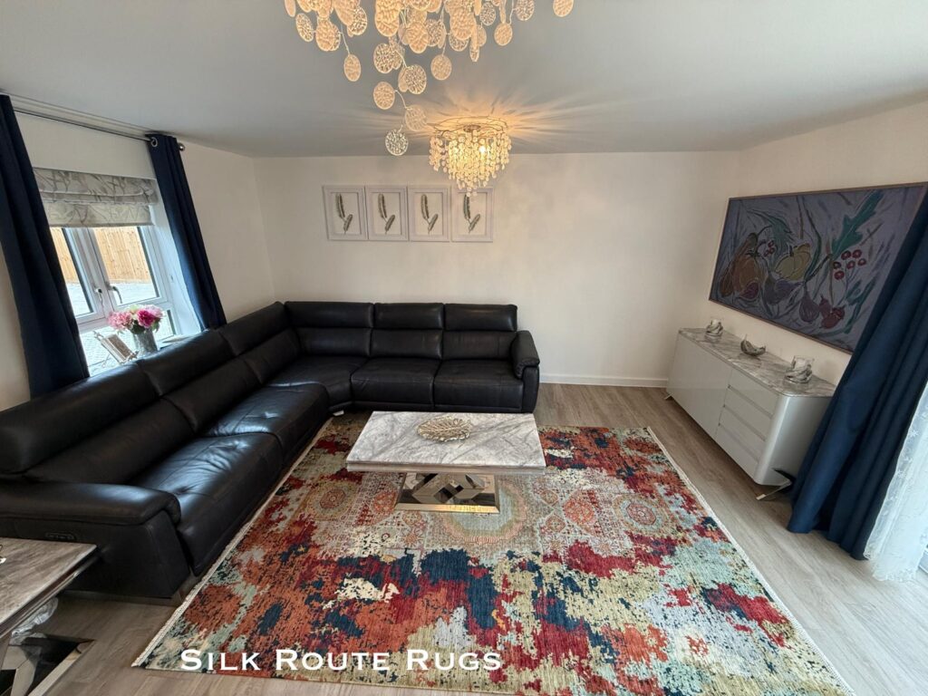 Afghan Hand-Knotted Mamluk Rug