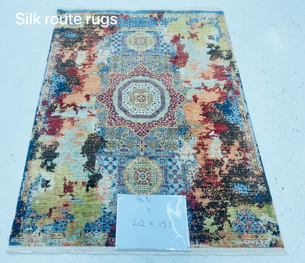 Afghan Hand-Knotted Mamluk Rug