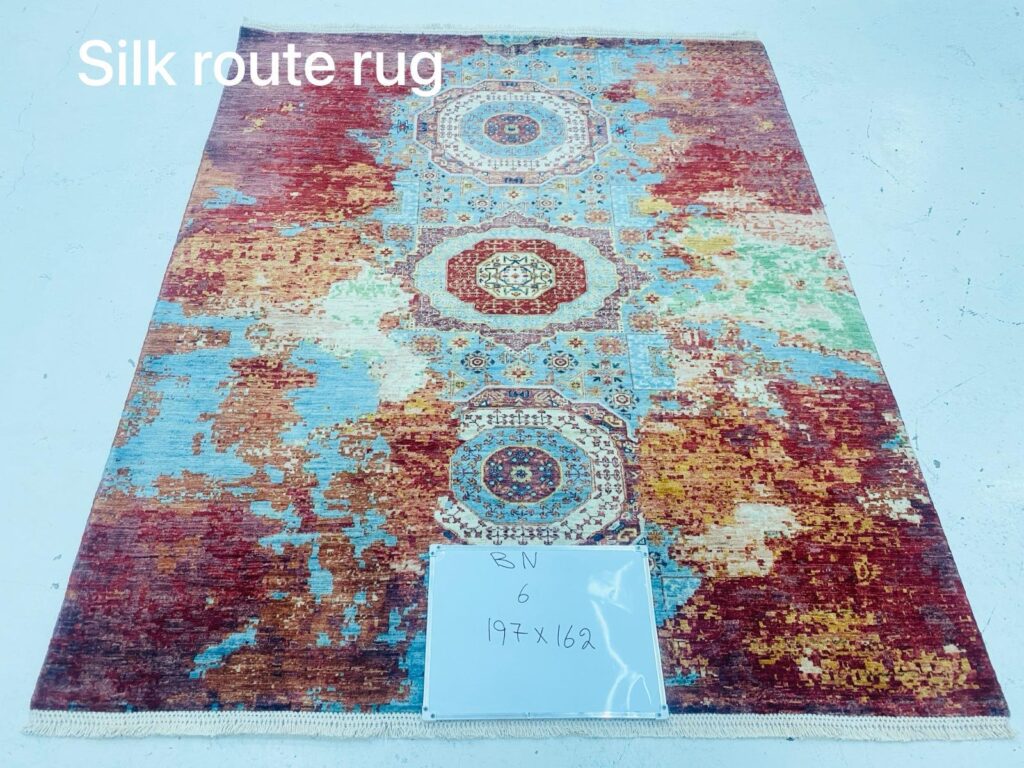 Afghan Hand-Knotted Mamluk Rug